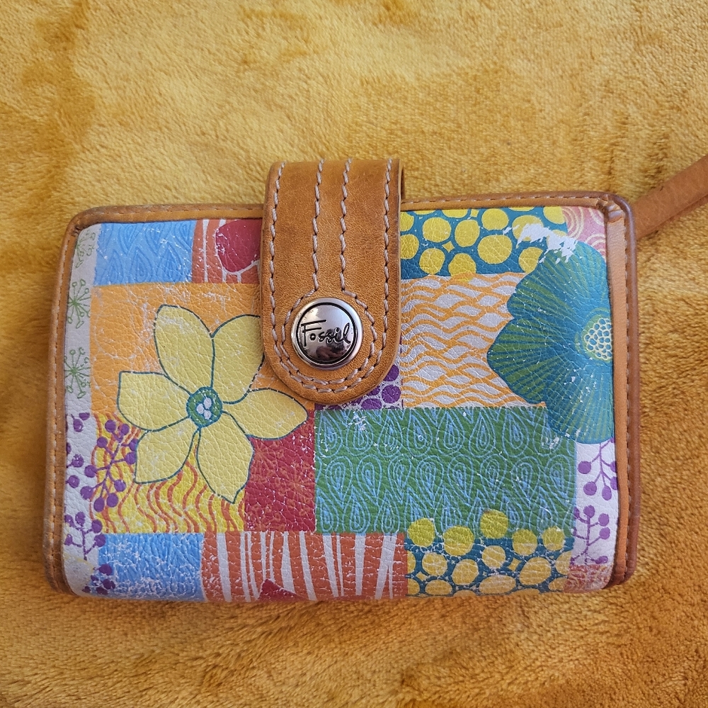 Fossil colorful patchwork leather wallet trifold